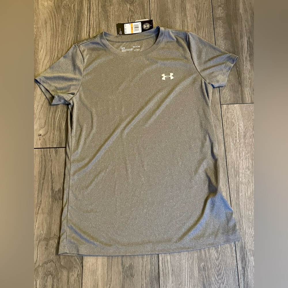Under Armour loose fit, Heat gear t shirt